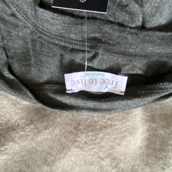 Free to live Gray Women's Top size XXL - Picture 7 of 7